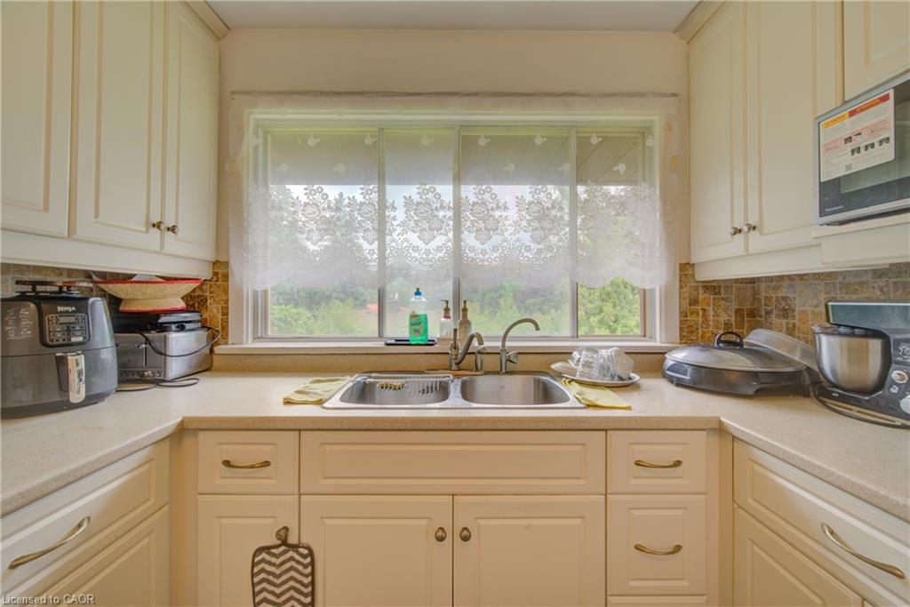 189 Gatewood Road Property Photo 16
