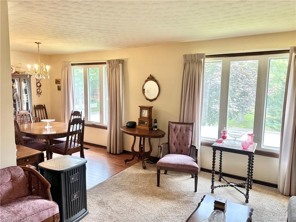 44 Douglas Avenue Property Photo 6