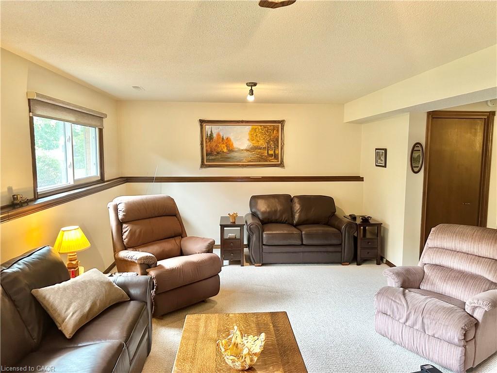 44 Douglas Avenue Property Photo 23