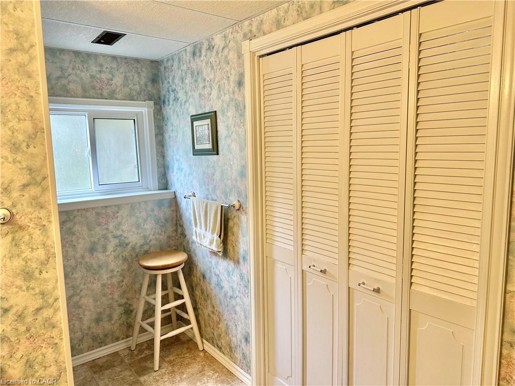 44 Douglas Avenue Property Photo 30