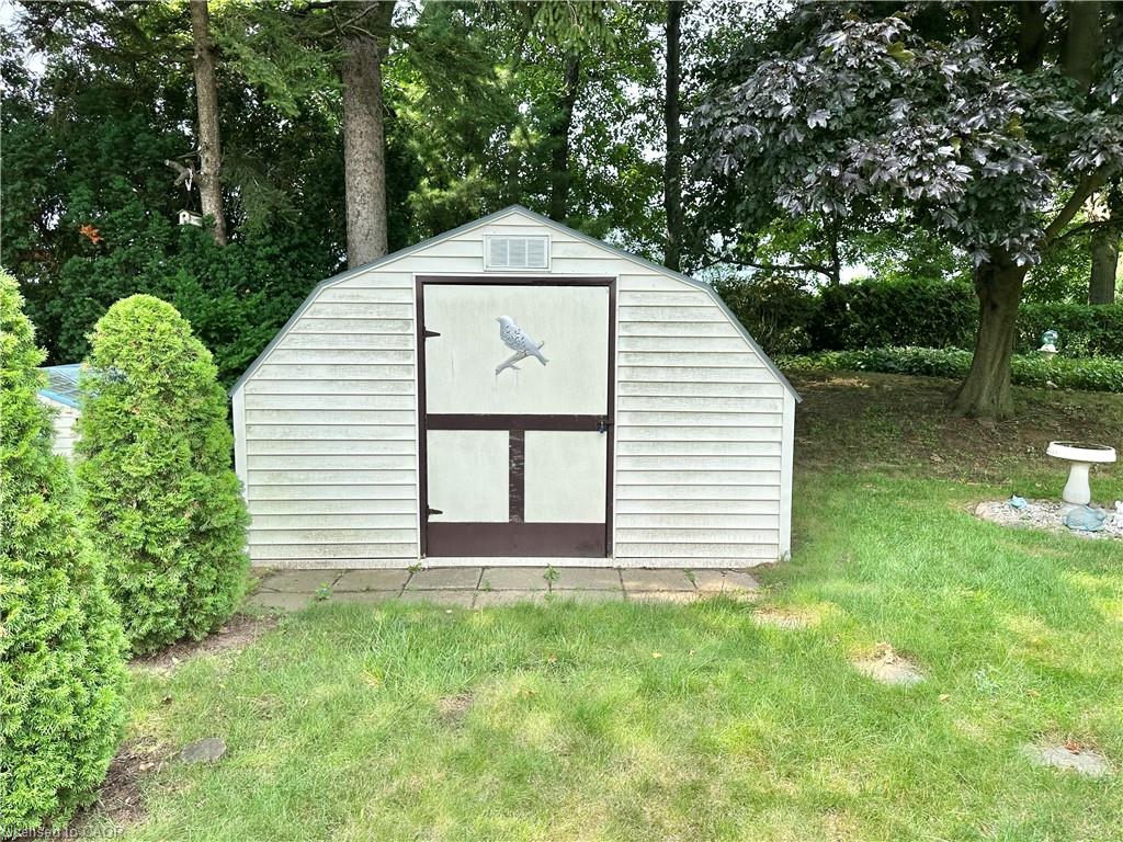 44 Douglas Avenue Property Photo 36