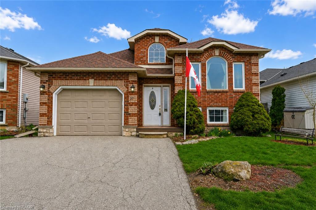 37 Thistlemoor Drive