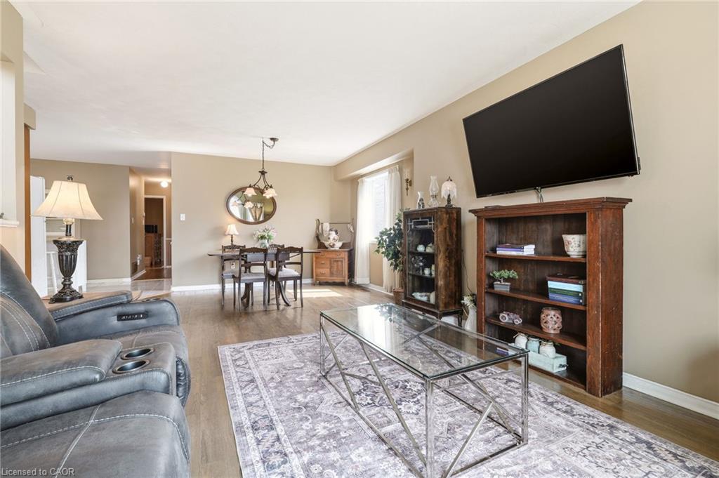37 Thistlemoor Drive Property Photo 8