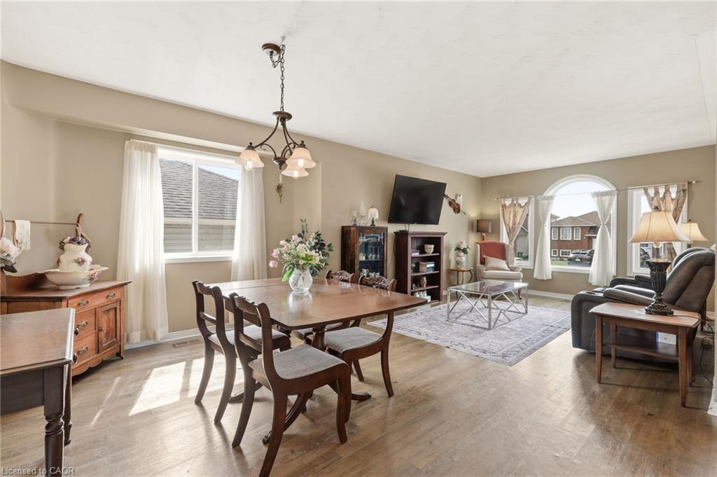 37 Thistlemoor Drive Property Photo 10