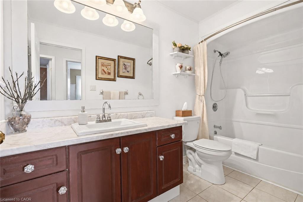 37 Thistlemoor Drive Property Photo 17