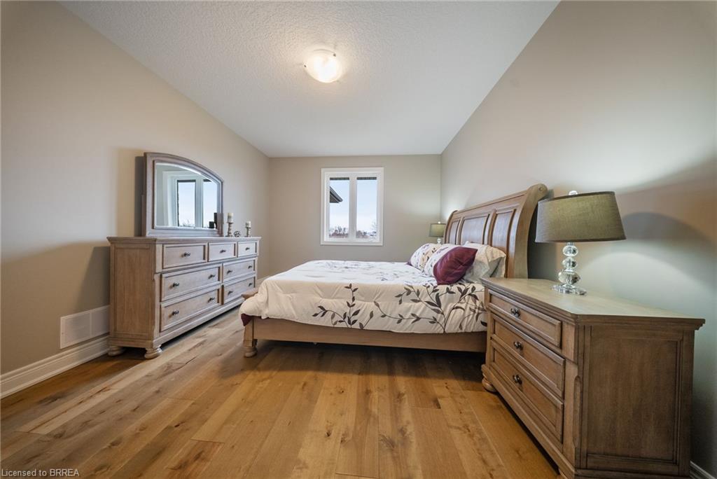 147 Craddock Boulevard Property Photo 10