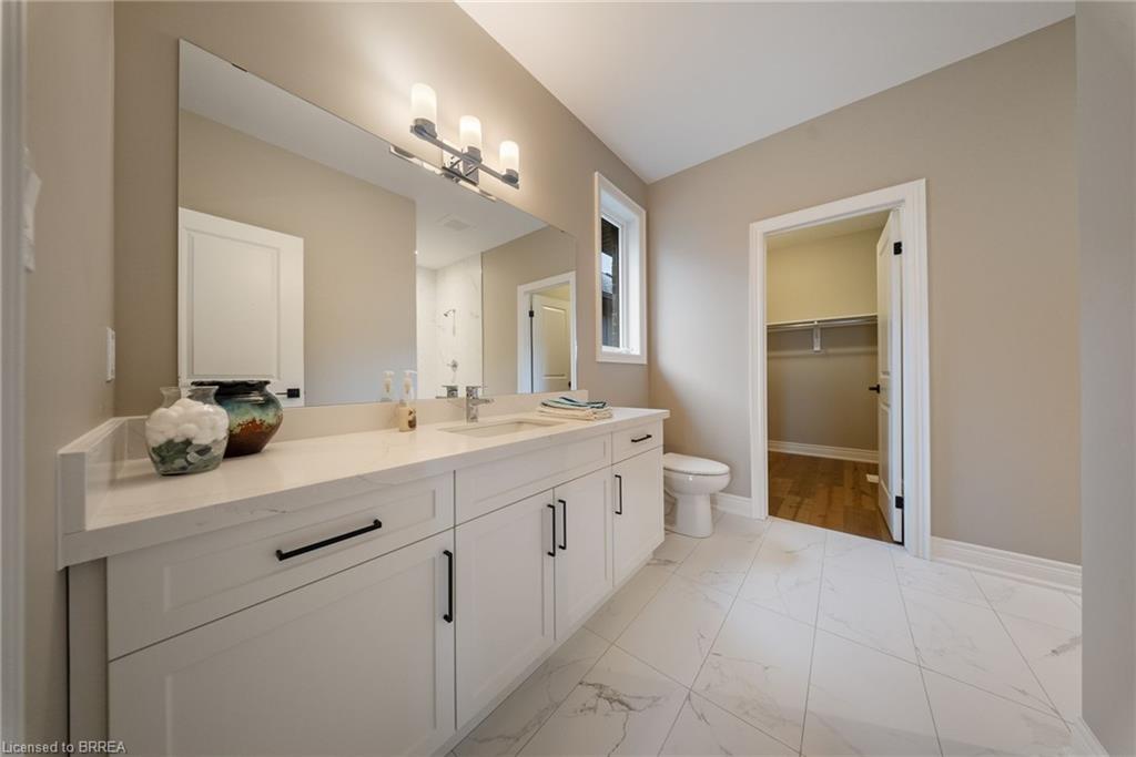 147 Craddock Boulevard Property Photo 11