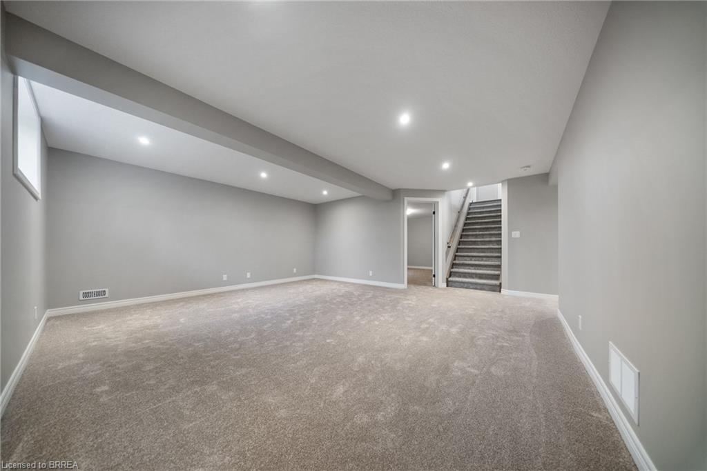 147 Craddock Boulevard Property Photo 14