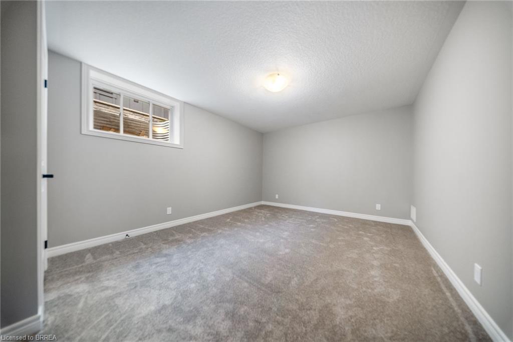 147 Craddock Boulevard Property Photo 16