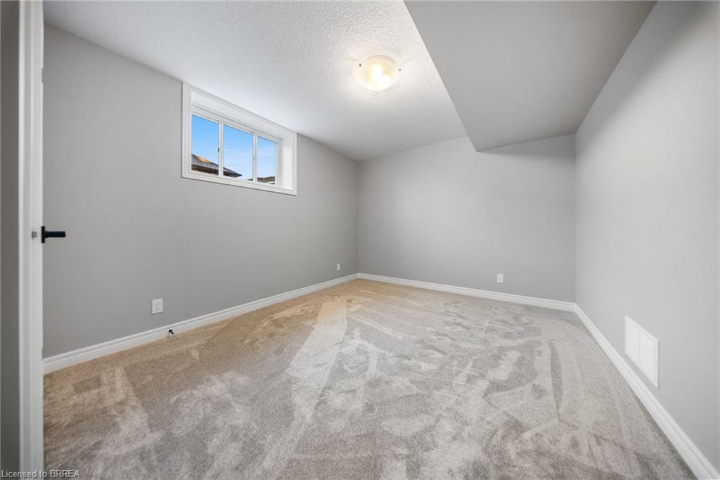 147 Craddock Boulevard Property Photo 18