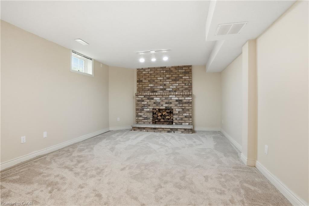 1121 Forestvale Drive Property Photo 28