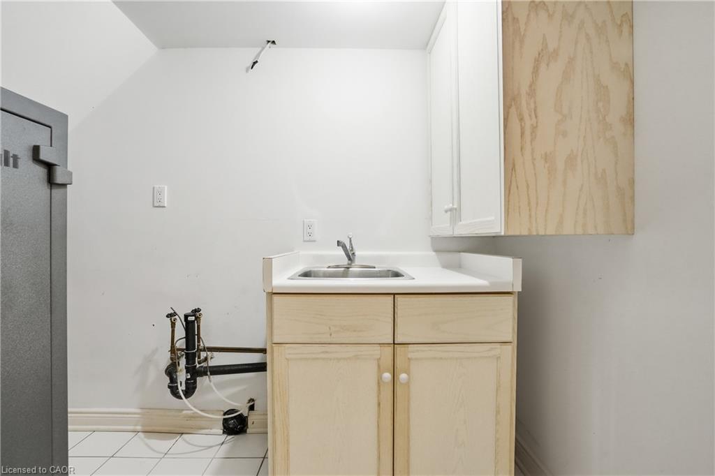 1121 Forestvale Drive Property Photo 30