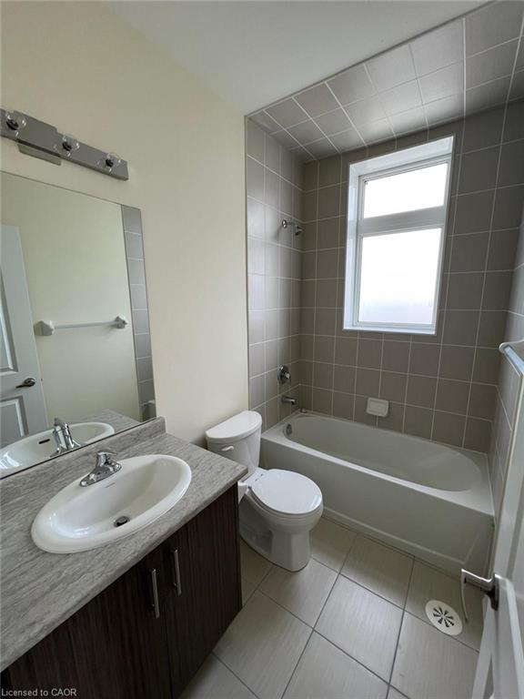 32-10 Halliford Place Property Photo 8