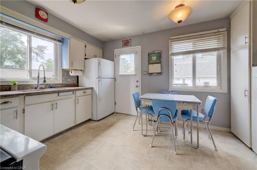 124 Queensway Drive Property Photo 8