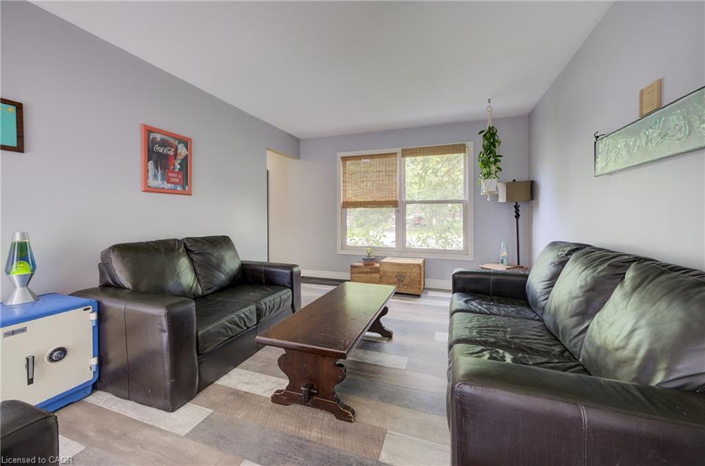 124 Queensway Drive Property Photo 12