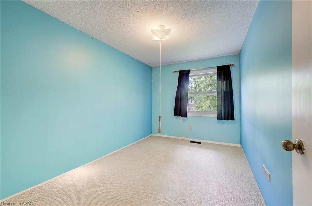 124 Queensway Drive Property Photo 17