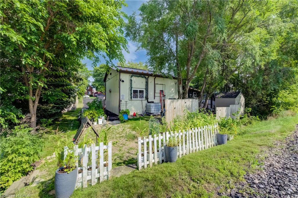 124 Queensway Drive Property Photo 30