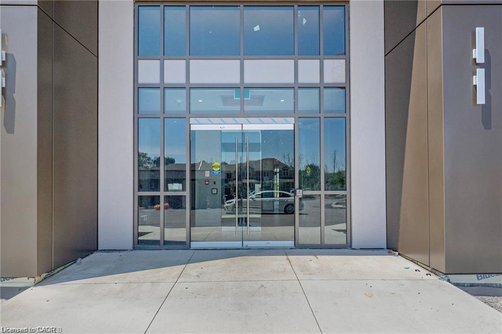 404-470 Dundas Street E Property Photo 4