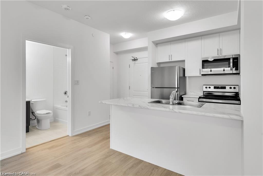 404-470 Dundas Street E Property Photo 11