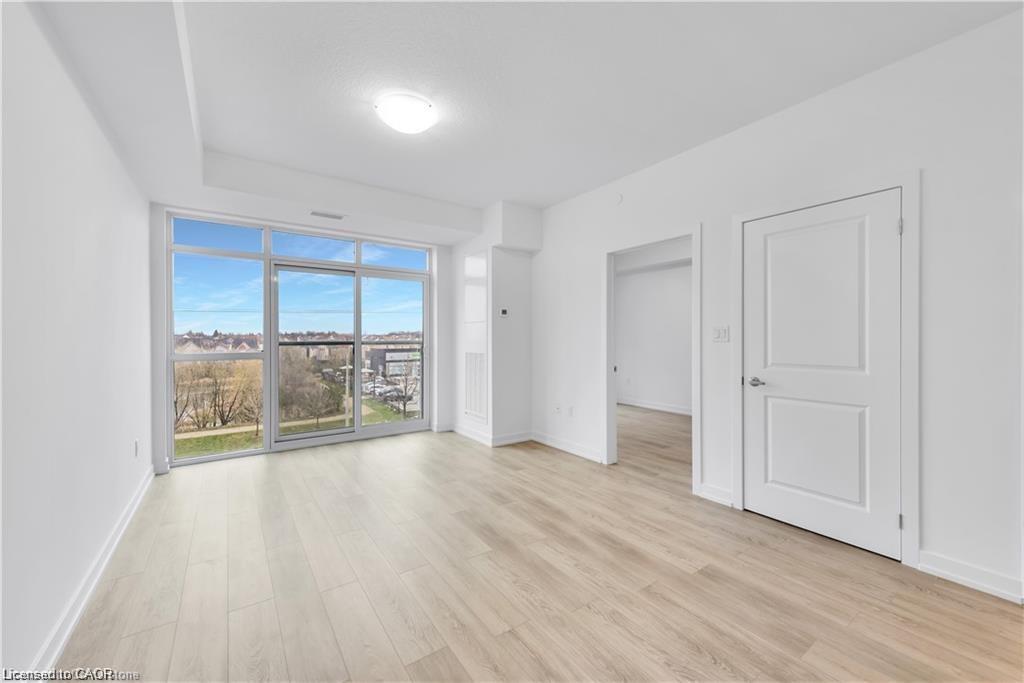 404-470 Dundas Street E Property Photo 13