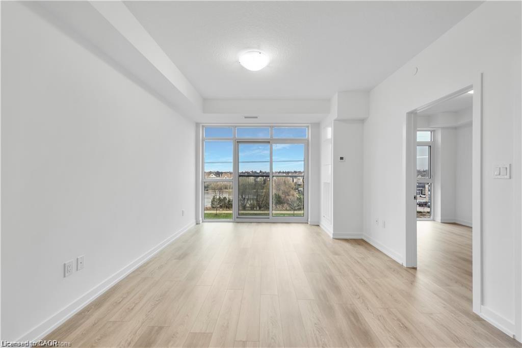 404-470 Dundas Street E Property Photo 14