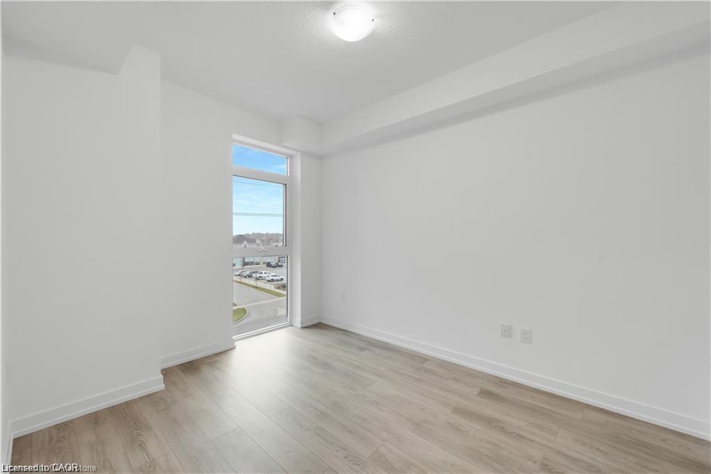 404-470 Dundas Street E Property Photo 19