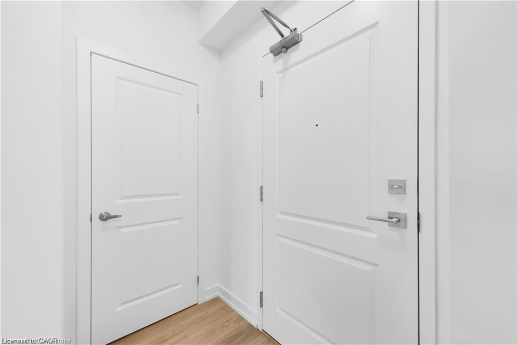 404-470 Dundas Street E Property Photo 23