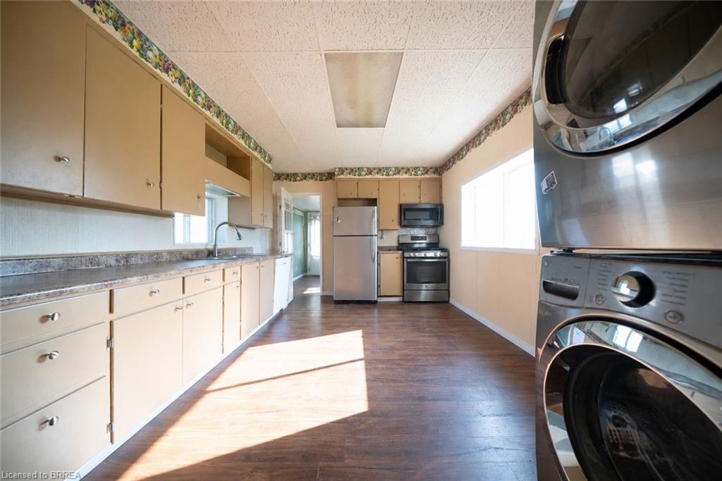 413 Ellis Avenue Property Photo 30