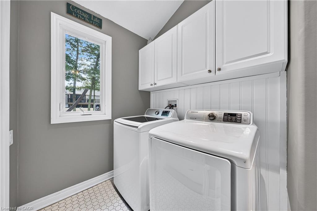 4905 Mapleview Crescent Property Photo 34