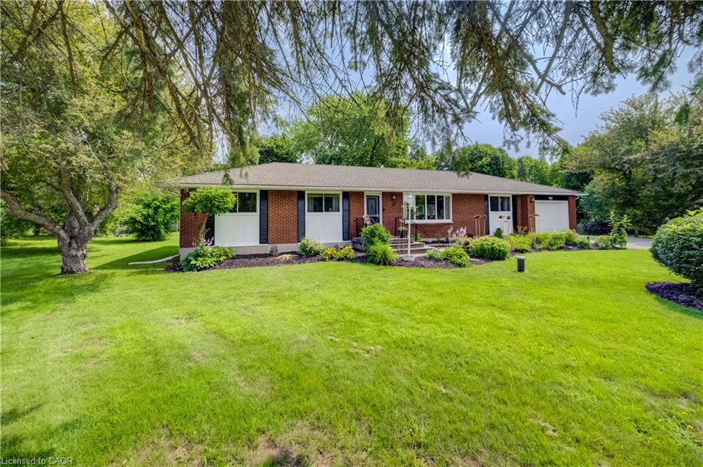 44 Oakwood Drive Property Photo 3