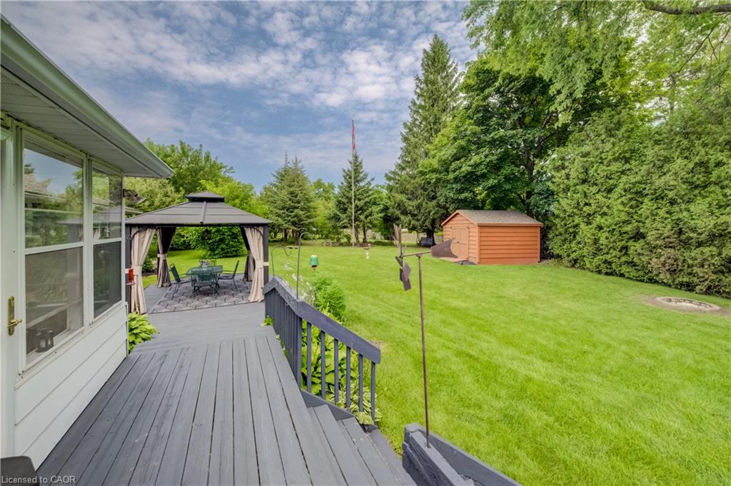 44 Oakwood Drive Property Photo 6