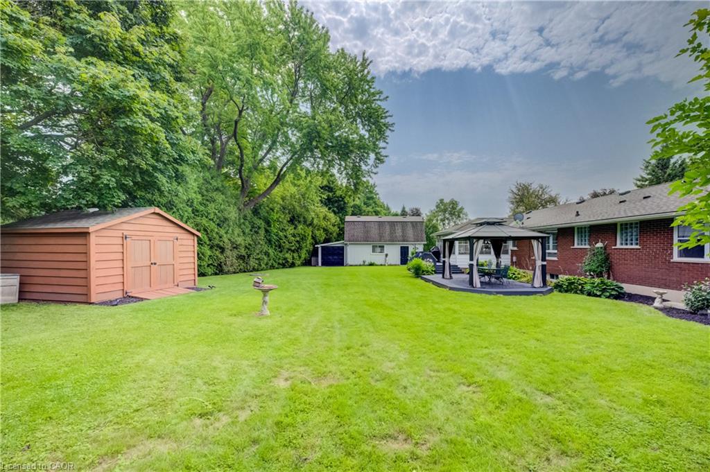 44 Oakwood Drive Property Photo 9