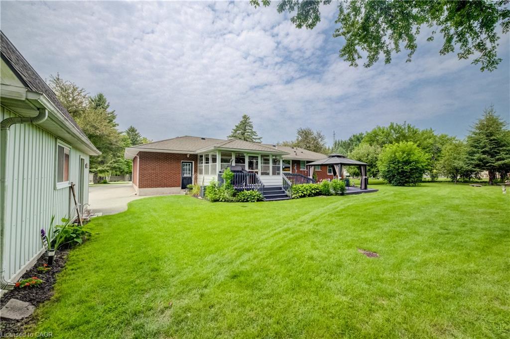 44 Oakwood Drive Property Photo 11