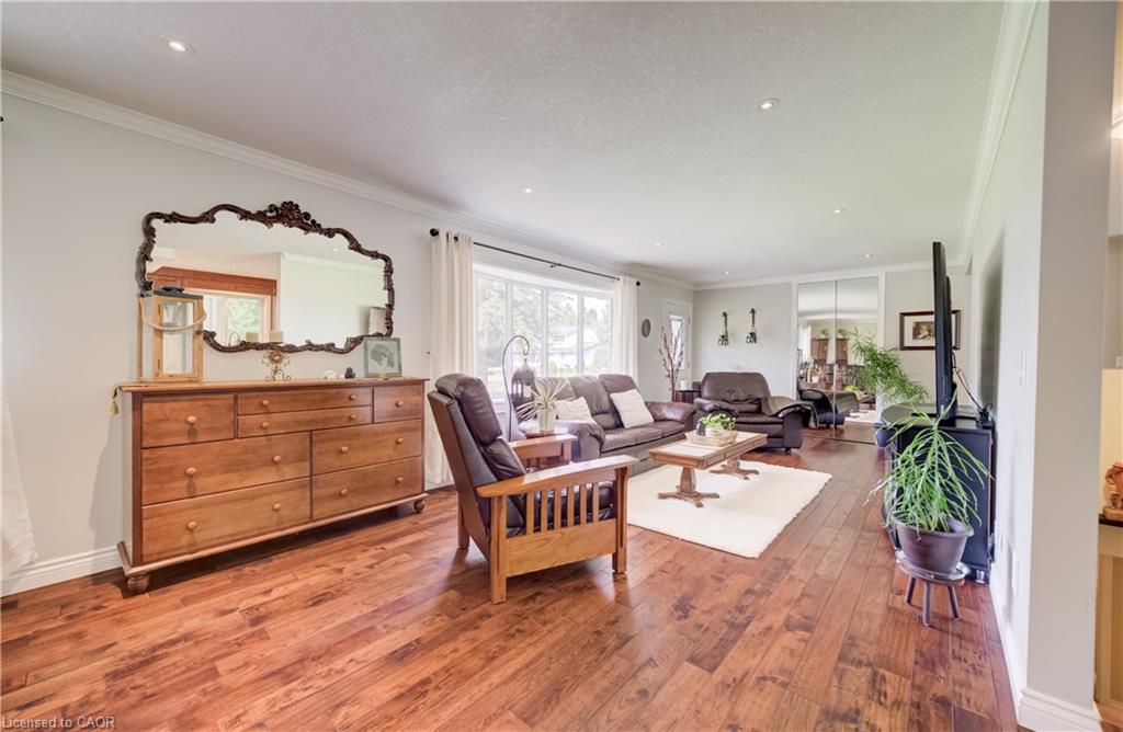 44 Oakwood Drive Property Photo 17
