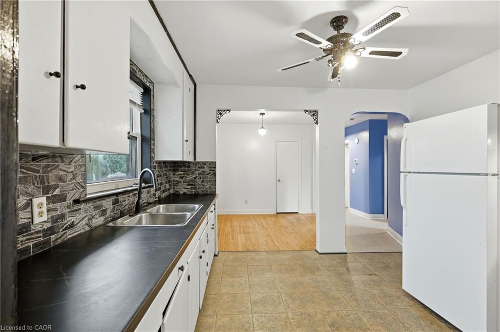 494 Annapolis Avenue Property Photo 9