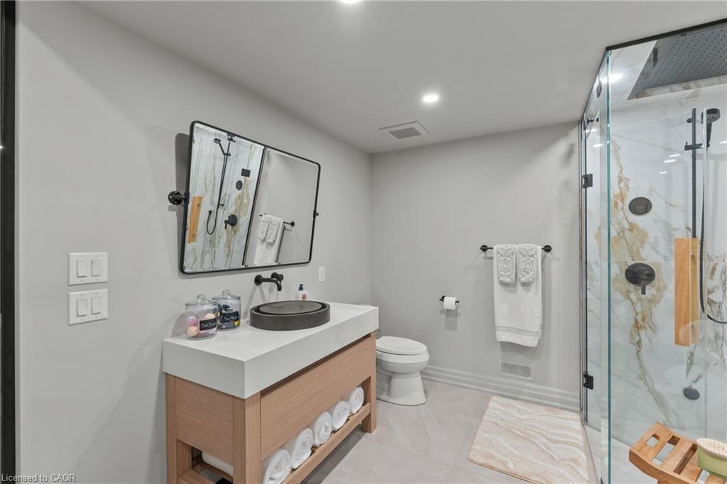 33 Cottage Street Property Photo 31