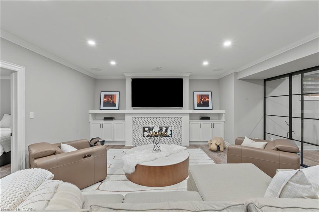 33 Cottage Street Property Photo 32