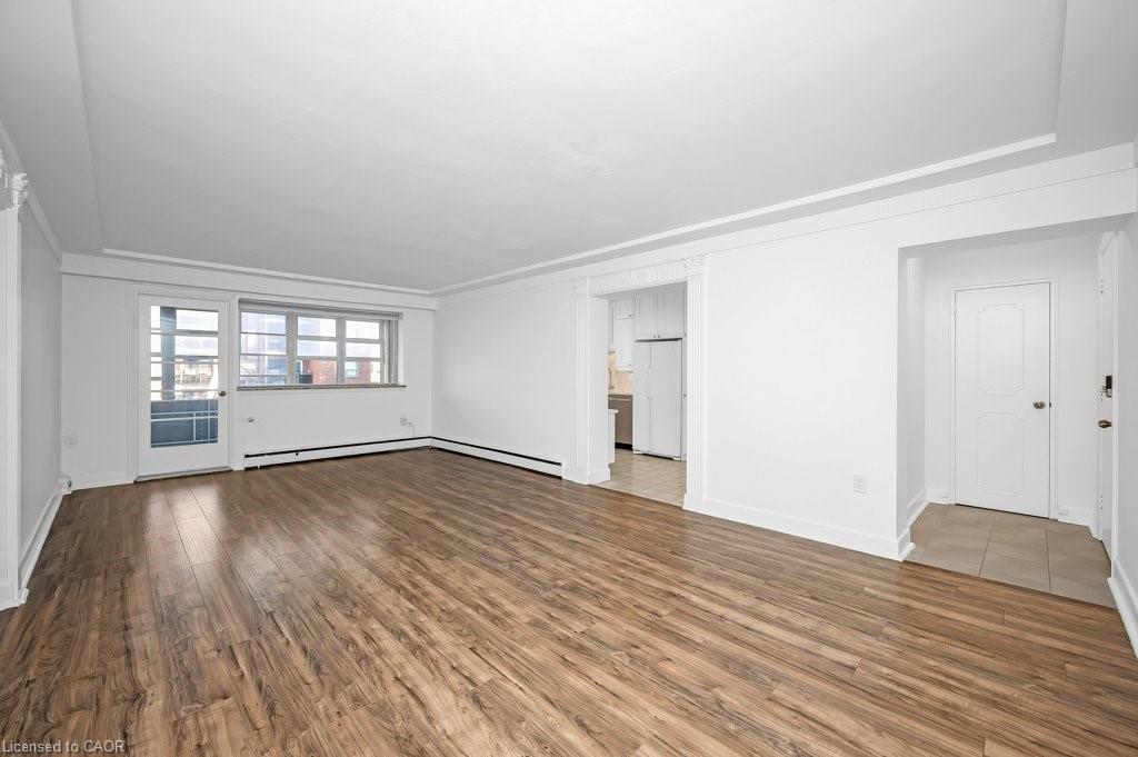 201-9 Grant Boulevard Property Photo 7