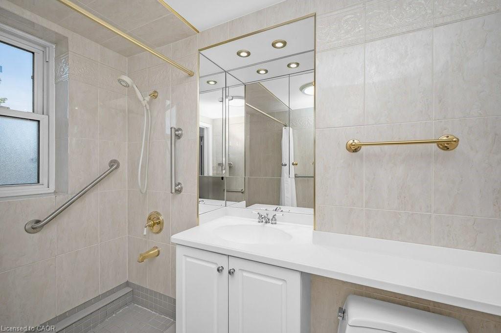 201-9 Grant Boulevard Property Photo 27