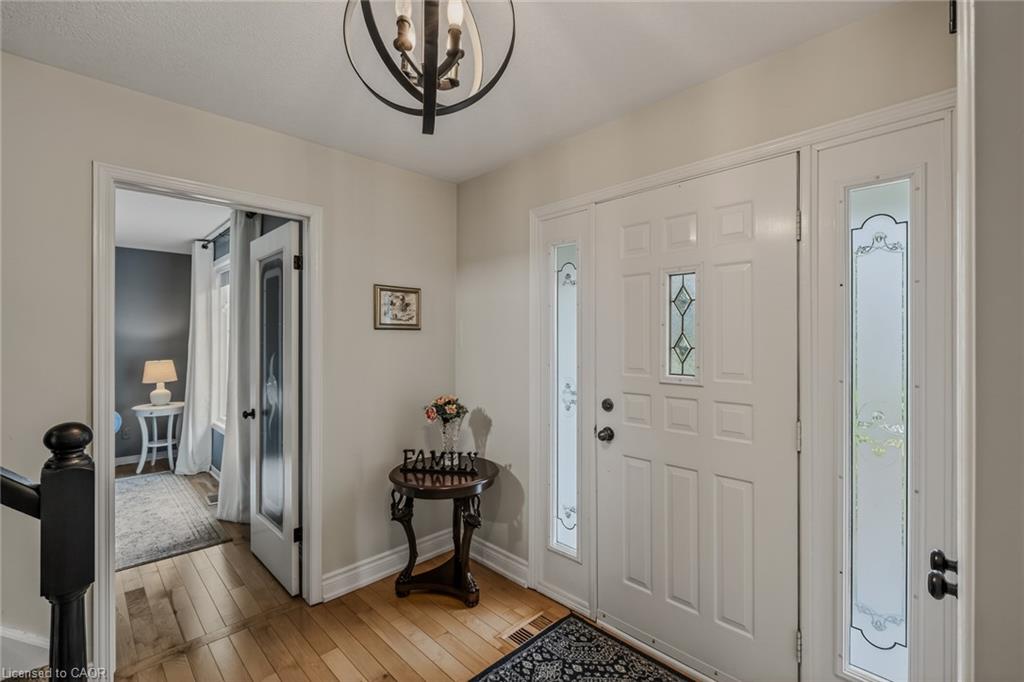 208 Victoria Street Property Photo 7