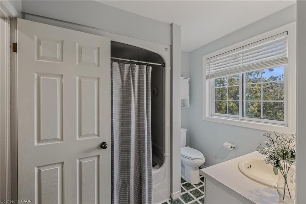 208 Victoria Street Property Photo 38