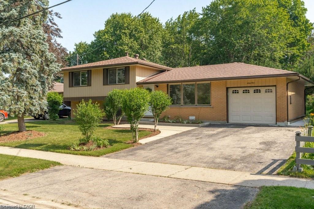64 Warren Road Property Photo 2