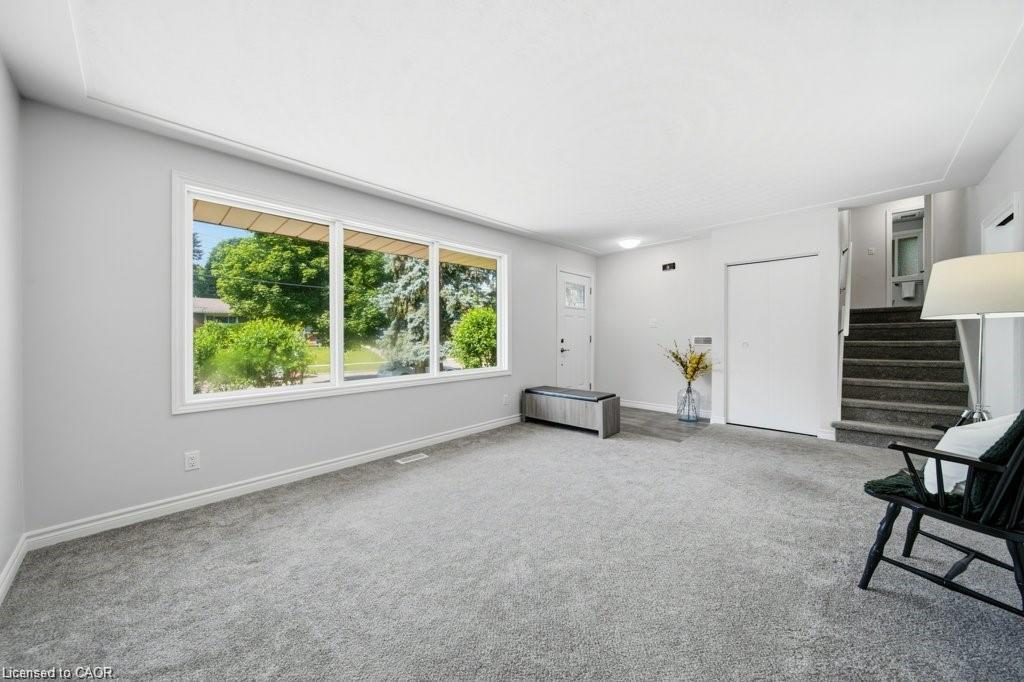 64 Warren Road Property Photo 12