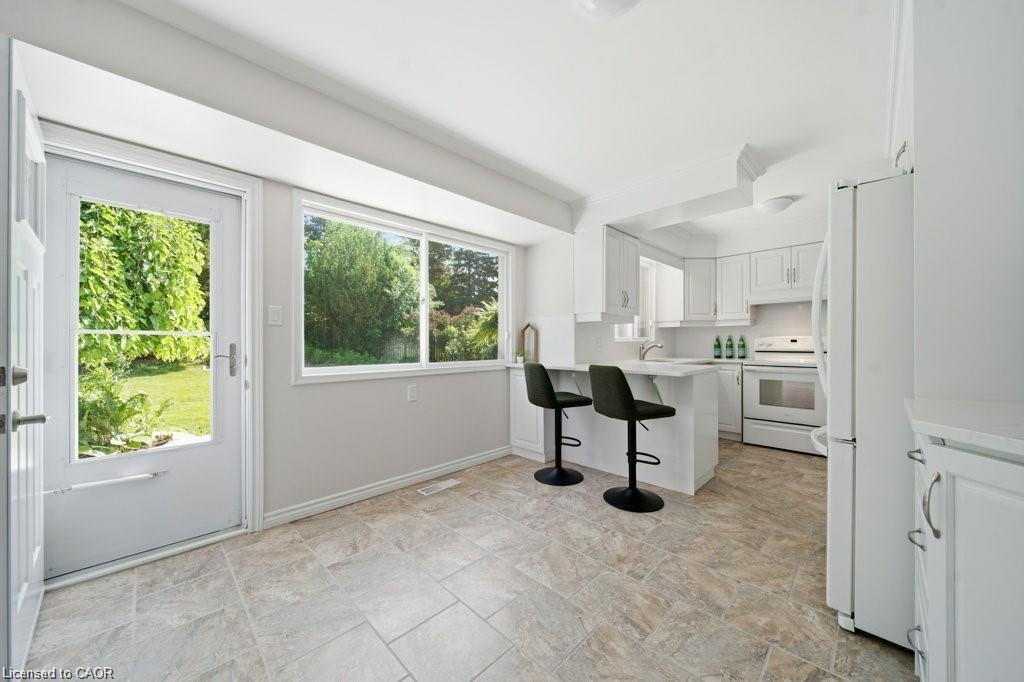 64 Warren Road Property Photo 13