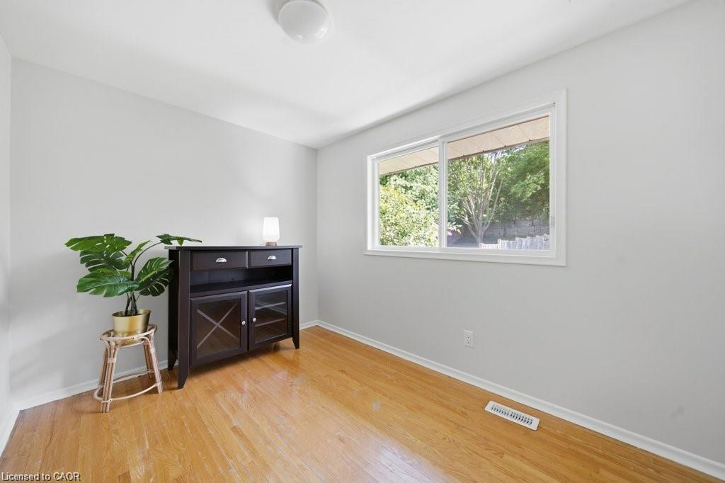 64 Warren Road Property Photo 16