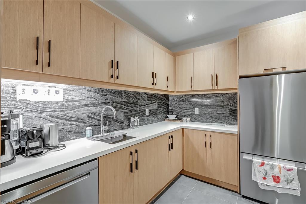 510-1441 Elgin Street Property Photo 45