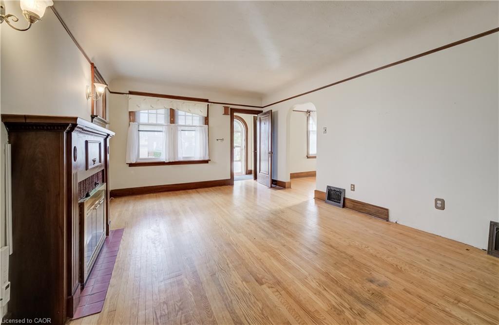 7 Locust Street Property Photo 8