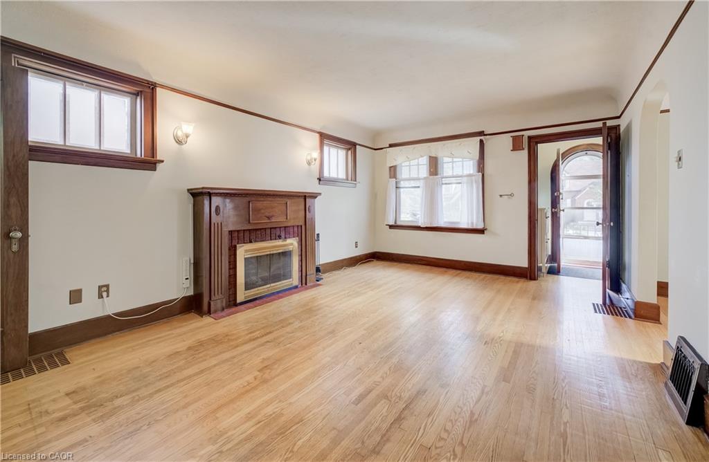 7 Locust Street Property Photo 9