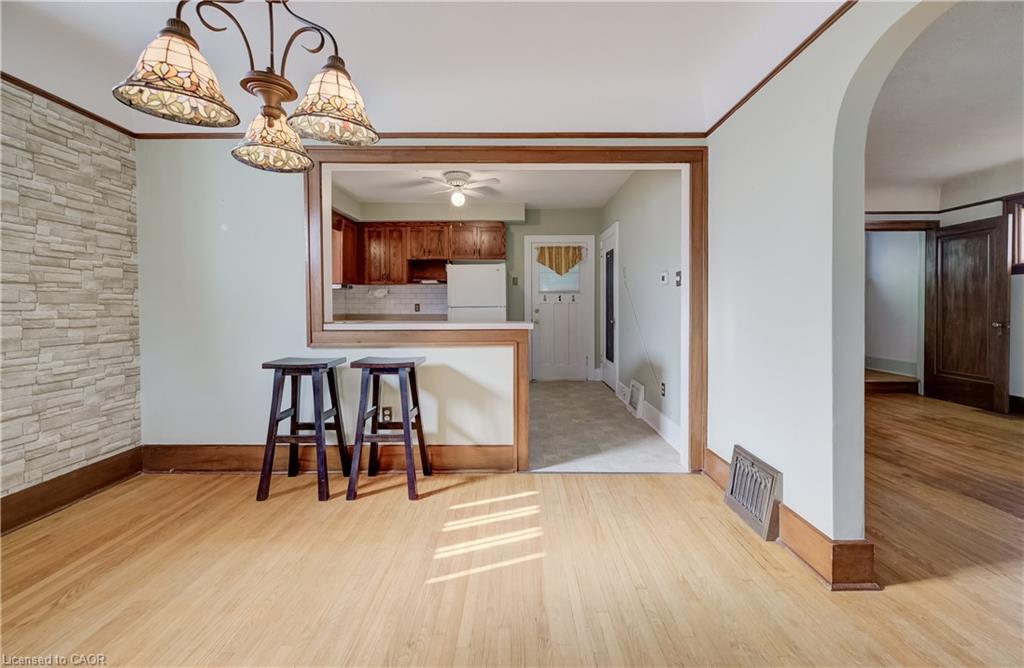 7 Locust Street Property Photo 12