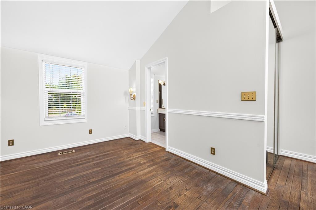 461 Blathwayte Lane Property Photo 16